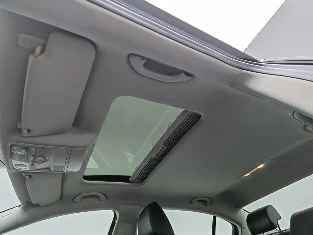 Volkswagen Magotan — миниатюра 14