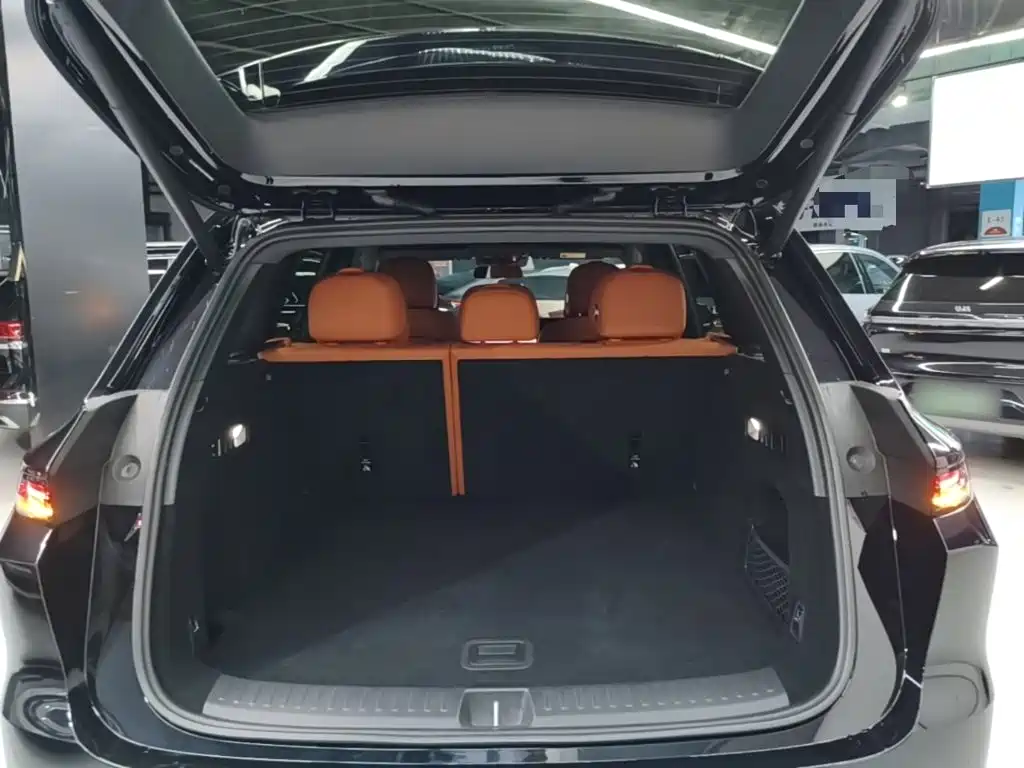 Li Auto Li L6 — миниатюра 19