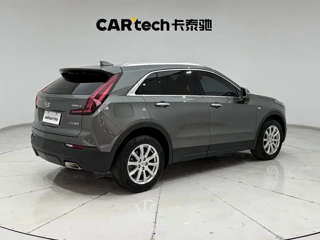 Cadillac XT4 — миниатюра 5