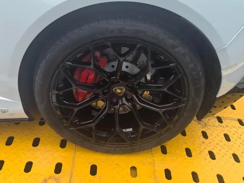 Lamborghini Huracán — миниатюра 4