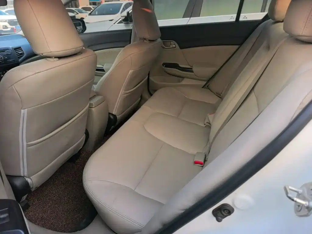 Honda Civic — миниатюра 17