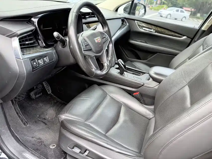 Cadillac XT5 — миниатюра 8