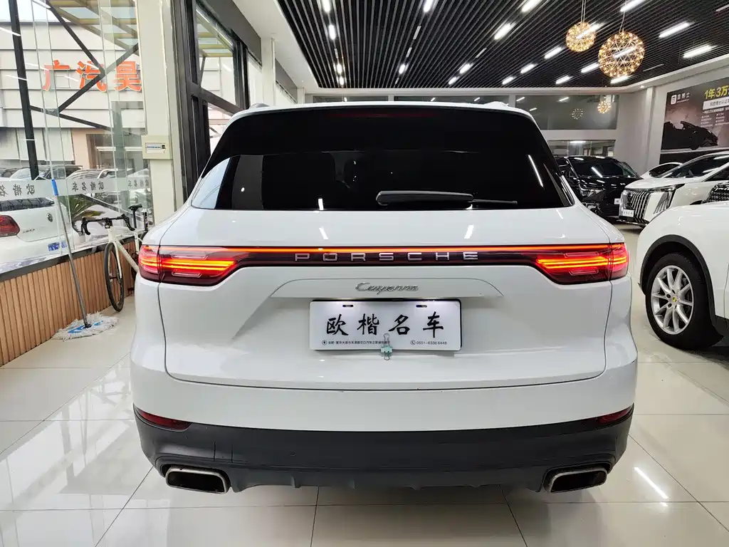 Porsche Cayenne — миниатюра 5