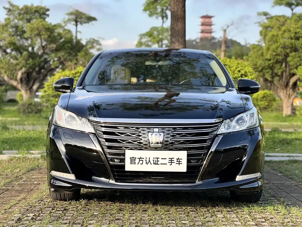 Toyota Crown 2.0T Fashion Edition, фото 2