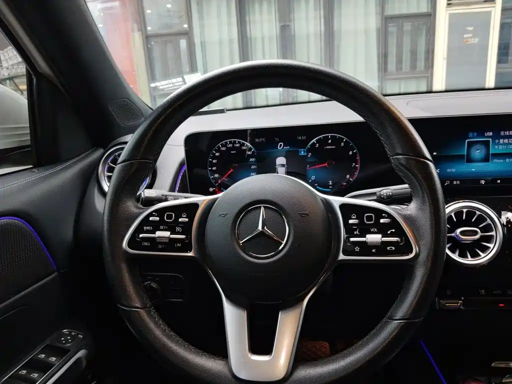 Mercedes-Benz GLB — миниатюра 3