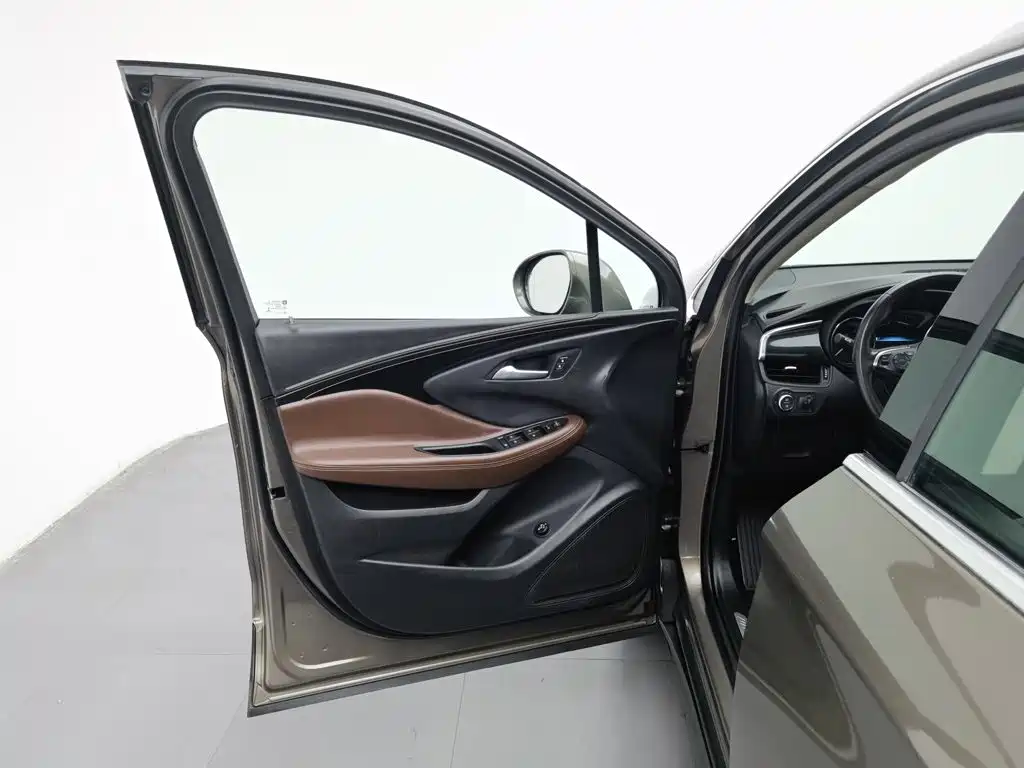 Buick Envision Plus — миниатюра 8