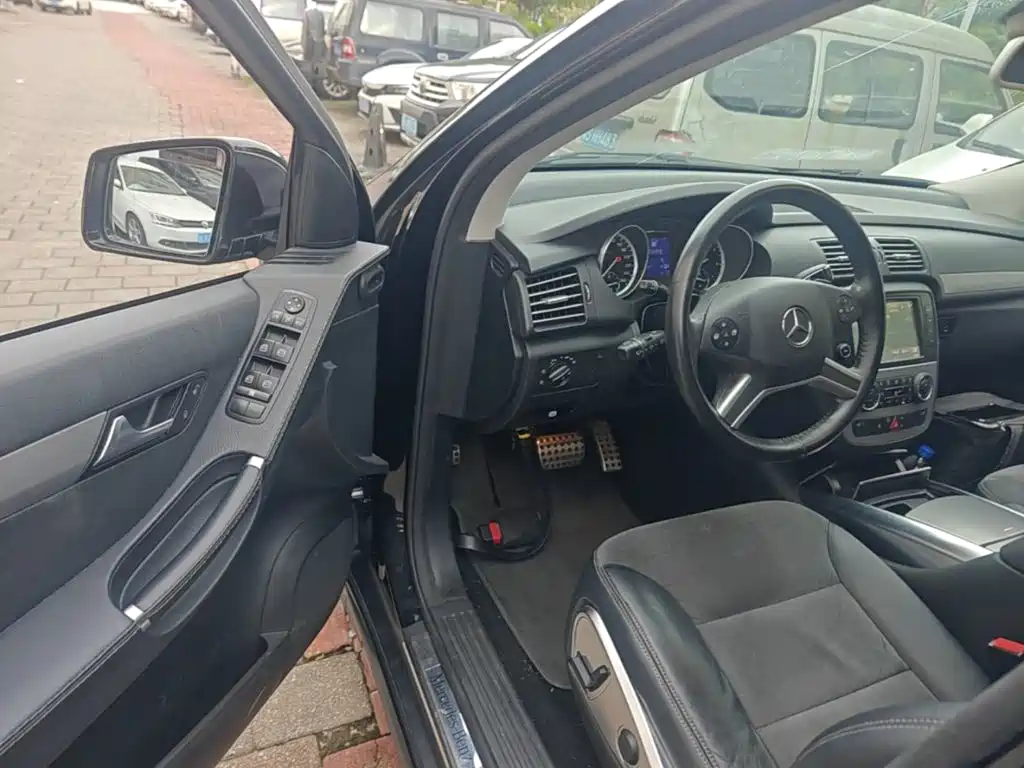 Mercedes-Benz R-Class — миниатюра 16