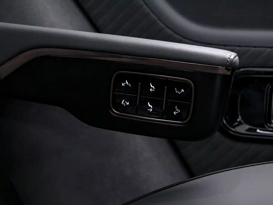 Zeekr MIX — миниатюра 19