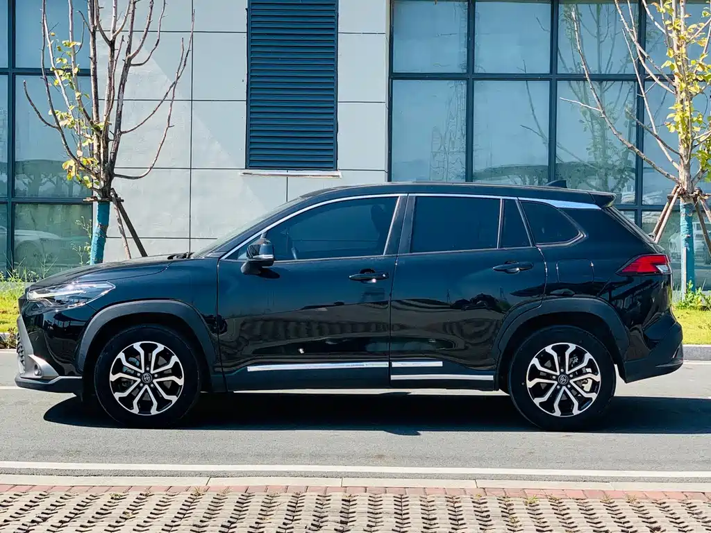 Toyota Frontlander — миниатюра 5