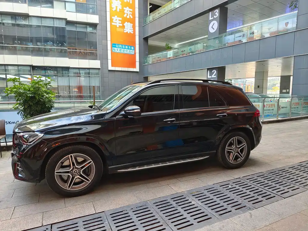 Mercedes-Benz GLE (Import) — миниатюра 4