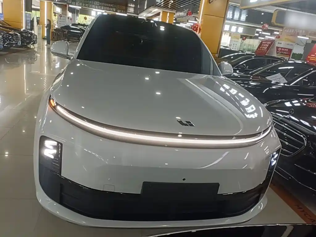 Li Auto L6 2025 Pro