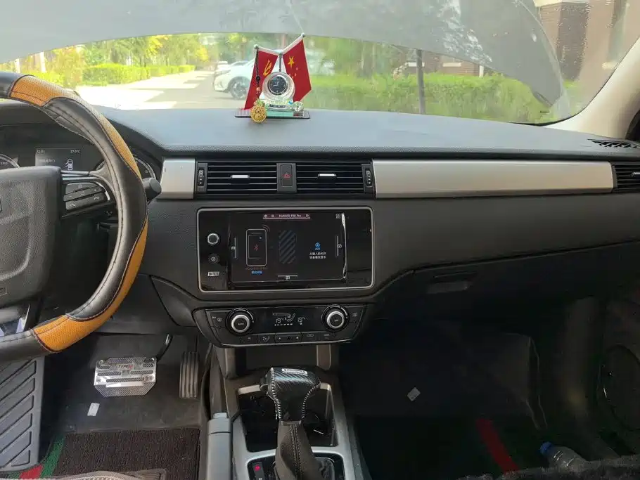 Qoros Qoros 3 — миниатюра 13