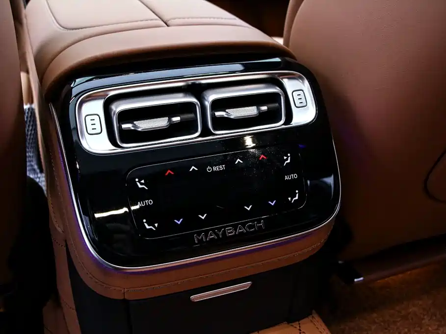 Mercedes-Benz S-Class — миниатюра 19