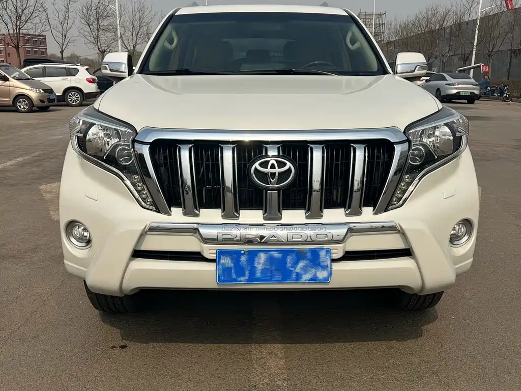Toyota Land Cruiser Prado 2014 2.7L AT Luxury