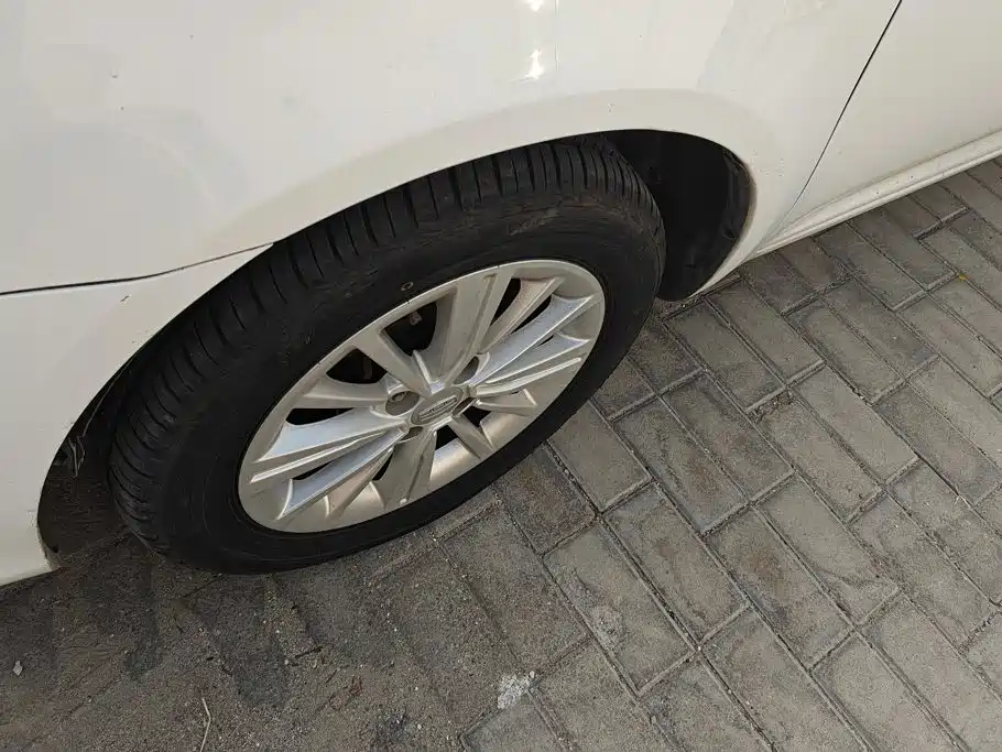 Geely King Kong — миниатюра 6