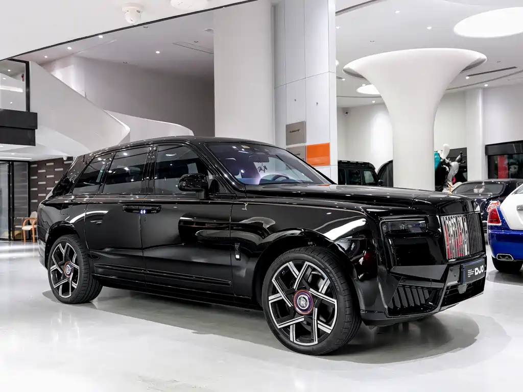 Rolls-Royce Cullinan 2018 мест