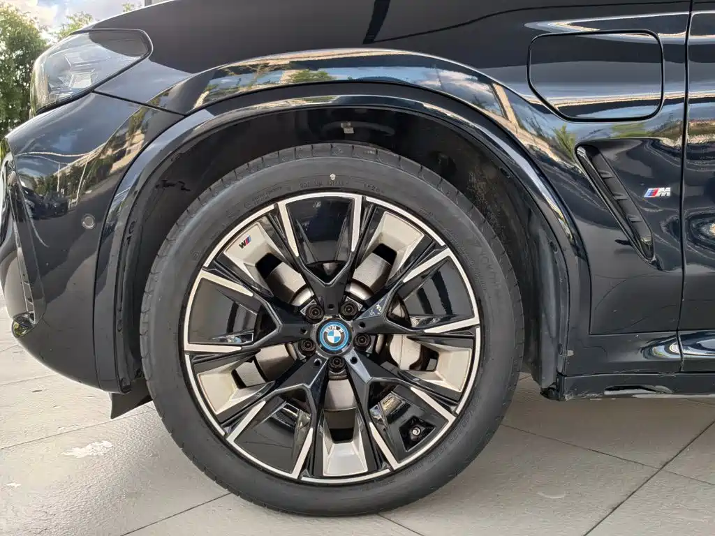 BMW iX3 — миниатюра 16