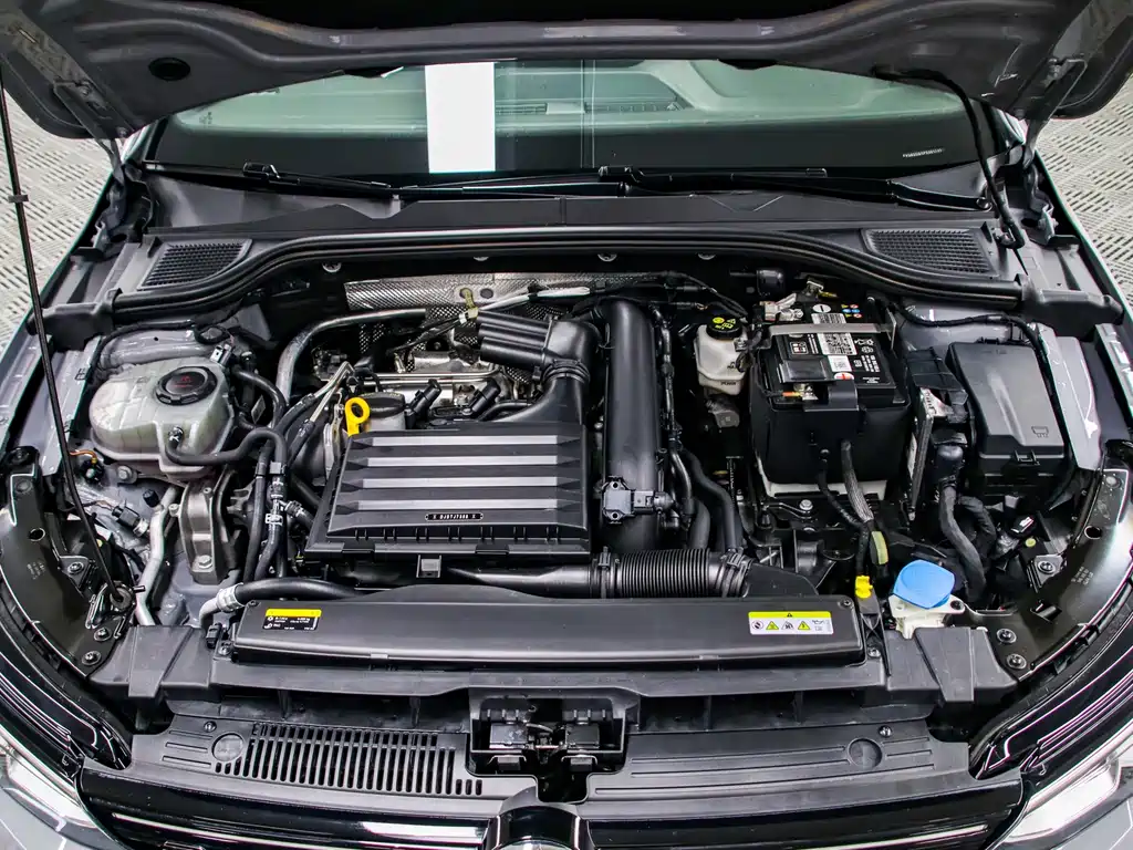 Volkswagen Golf — миниатюра 18