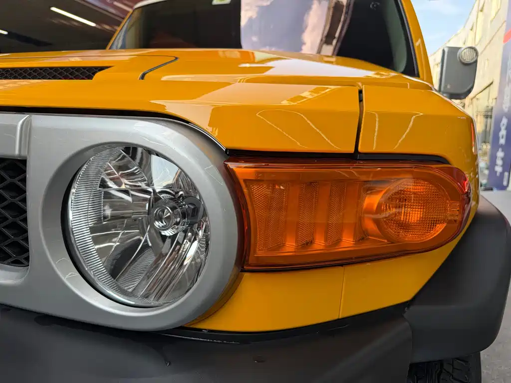 Toyota FJ Cruiser — миниатюра 4