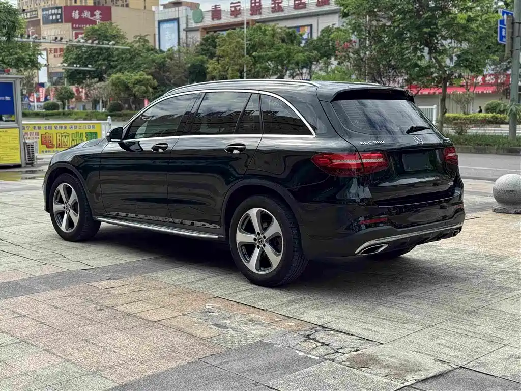 Mercedes-Benz GLC 2017 GLC 300 4MATIC