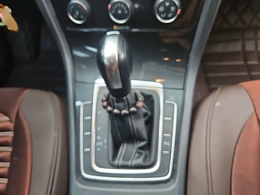 Volkswagen Golf — миниатюра 7