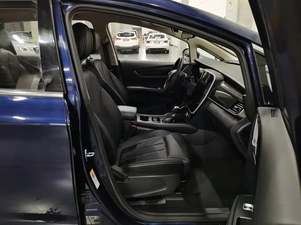 BYD MAX — миниатюра 23
