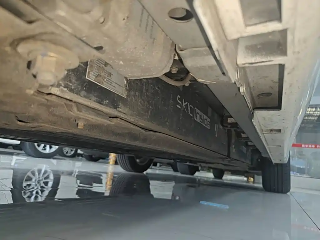 Dongfeng E11K — миниатюра 22