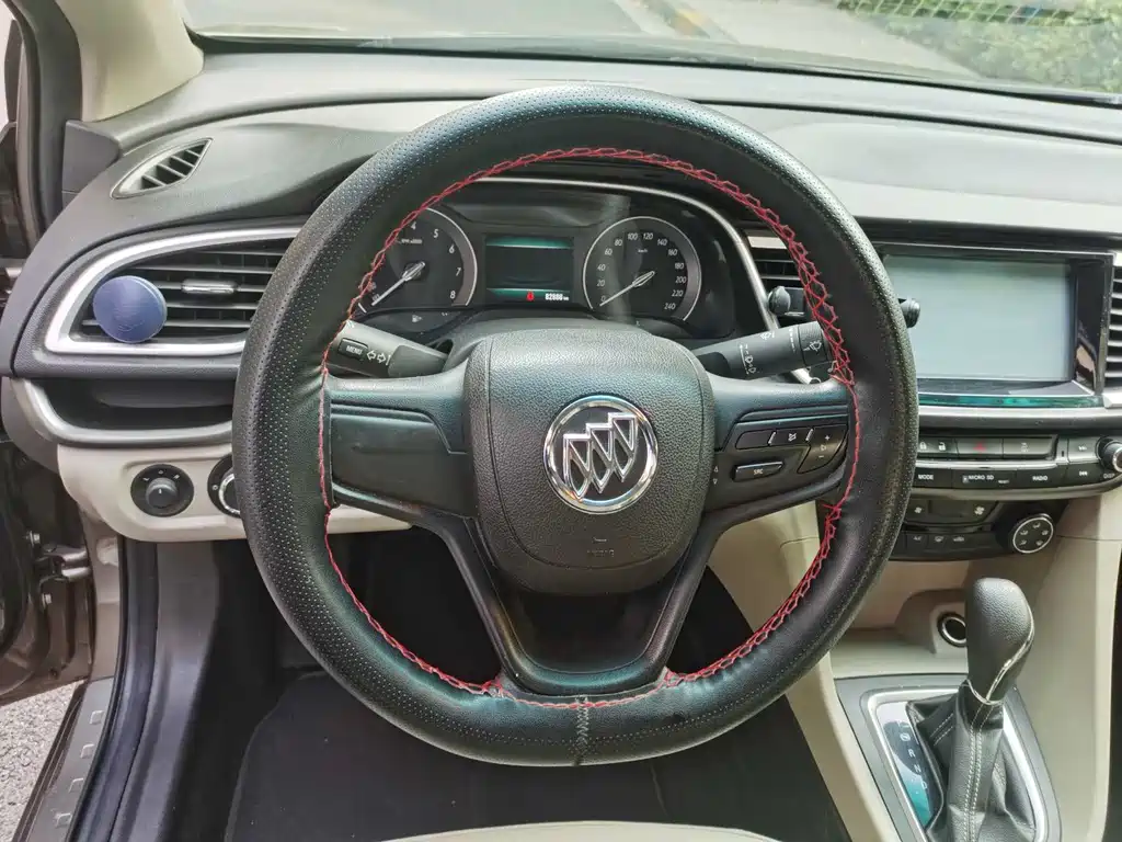 Buick Excelle — миниатюра 9