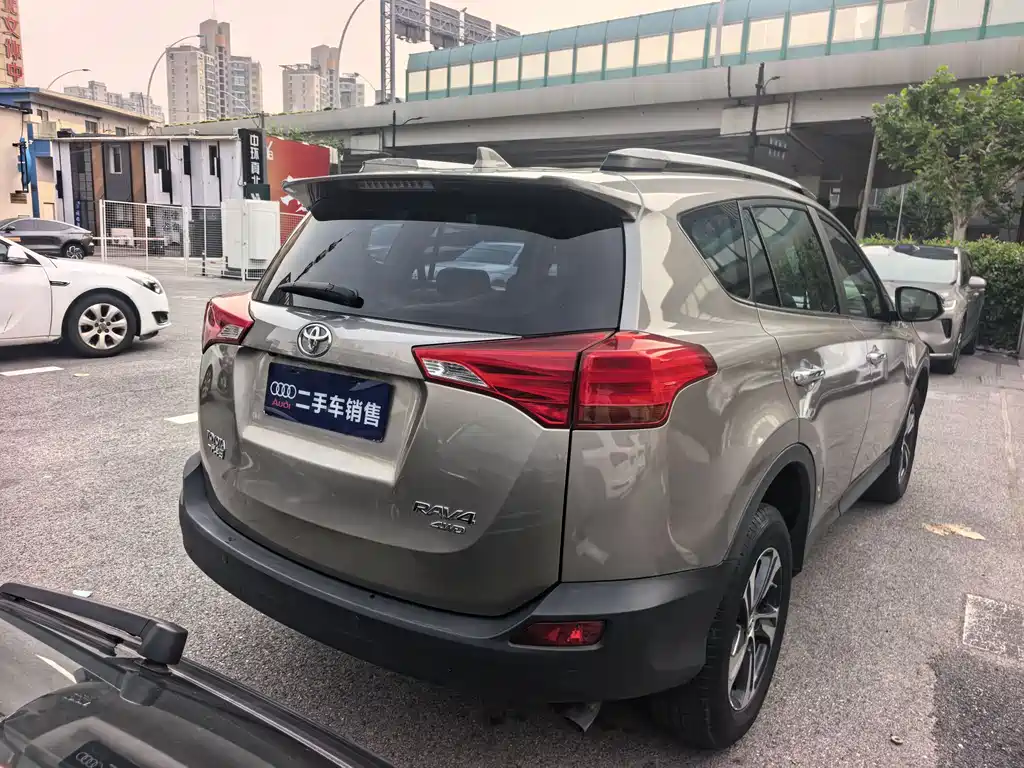 Toyota RAV4 2015 2.0L CVT