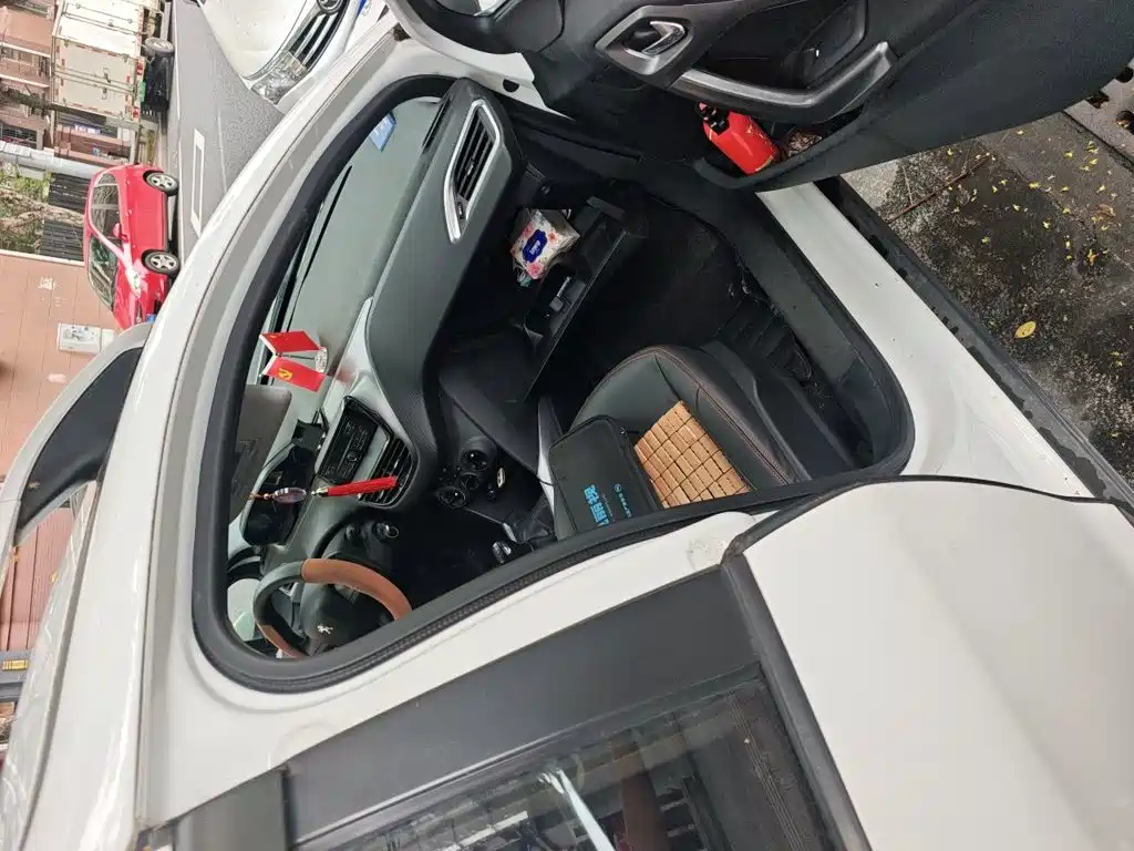 Peugeot 2008 — миниатюра 19