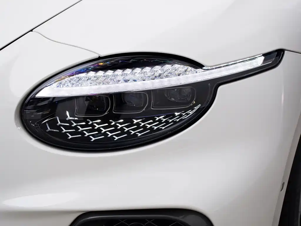 Bentley Continental PHEV — миниатюра 6