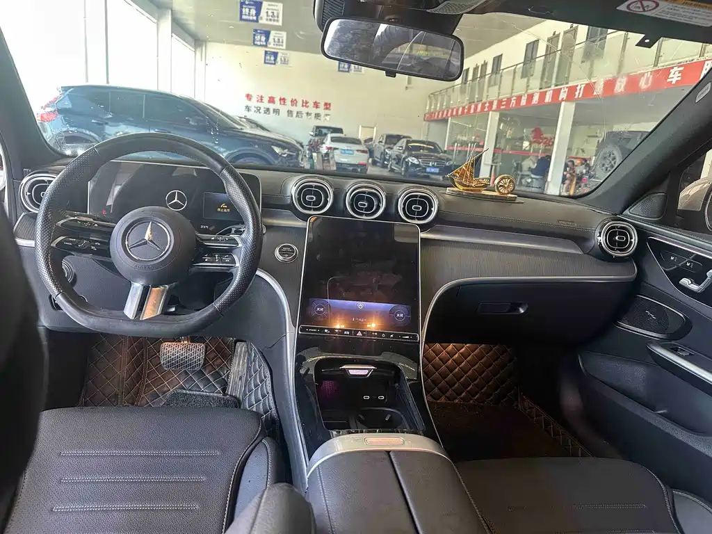 Mercedes-Benz C-Class — миниатюра 4