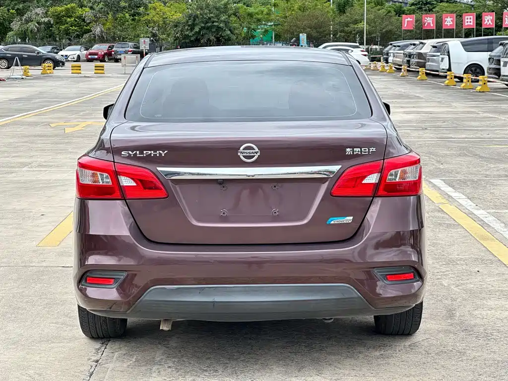 Nissan Sylphy — миниатюра 10
