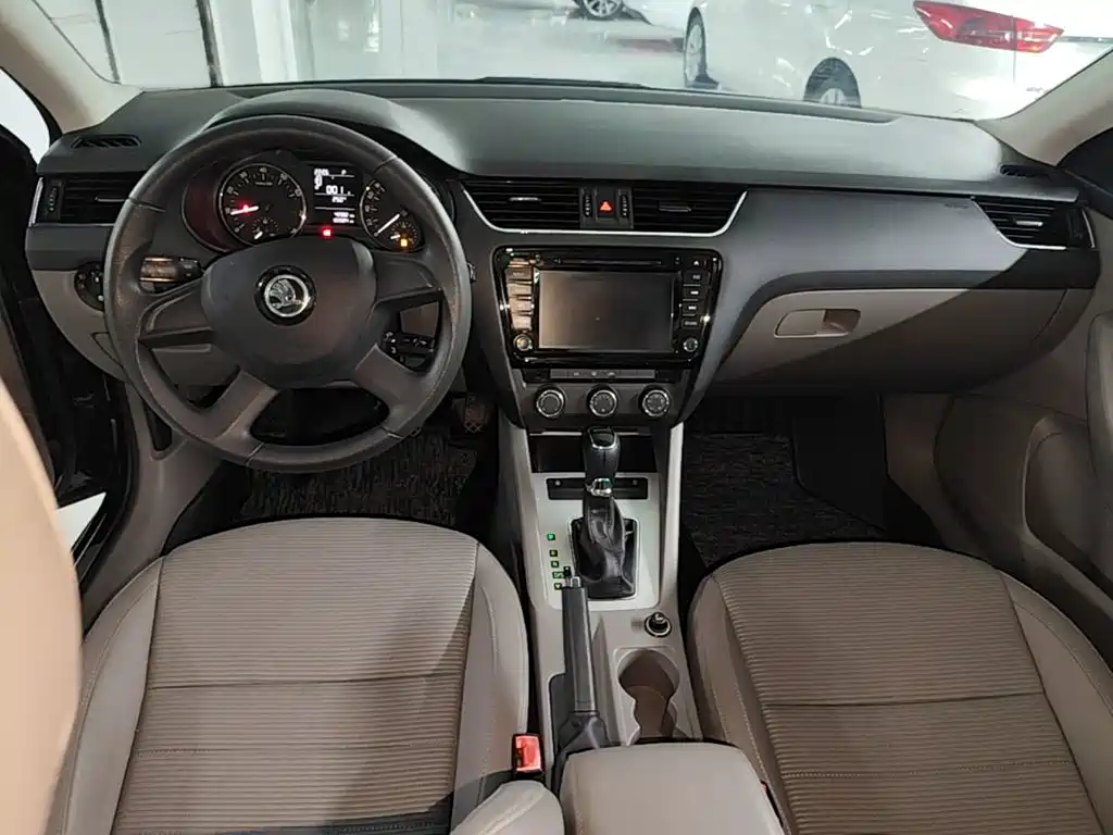 Skoda Octavia — миниатюра 10