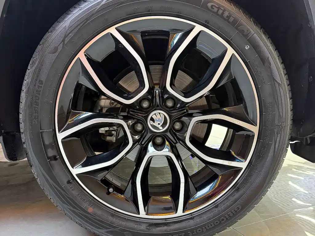 Skoda Kodiaq GT — миниатюра 12