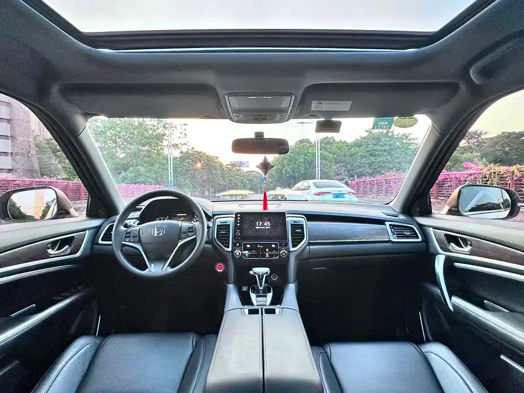 Honda UR-V — миниатюра 10
