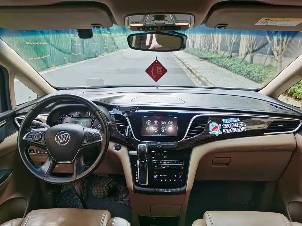 Buick GL8 — миниатюра 4