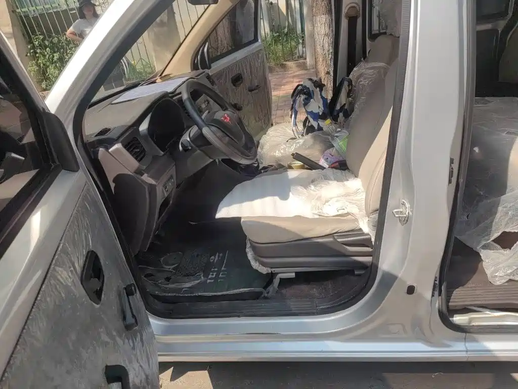 Wuling Hongguang V — миниатюра 16