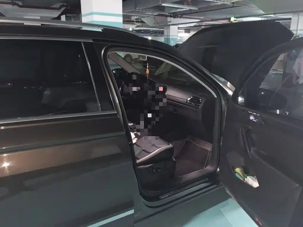Volkswagen Tiguan L — миниатюра 18