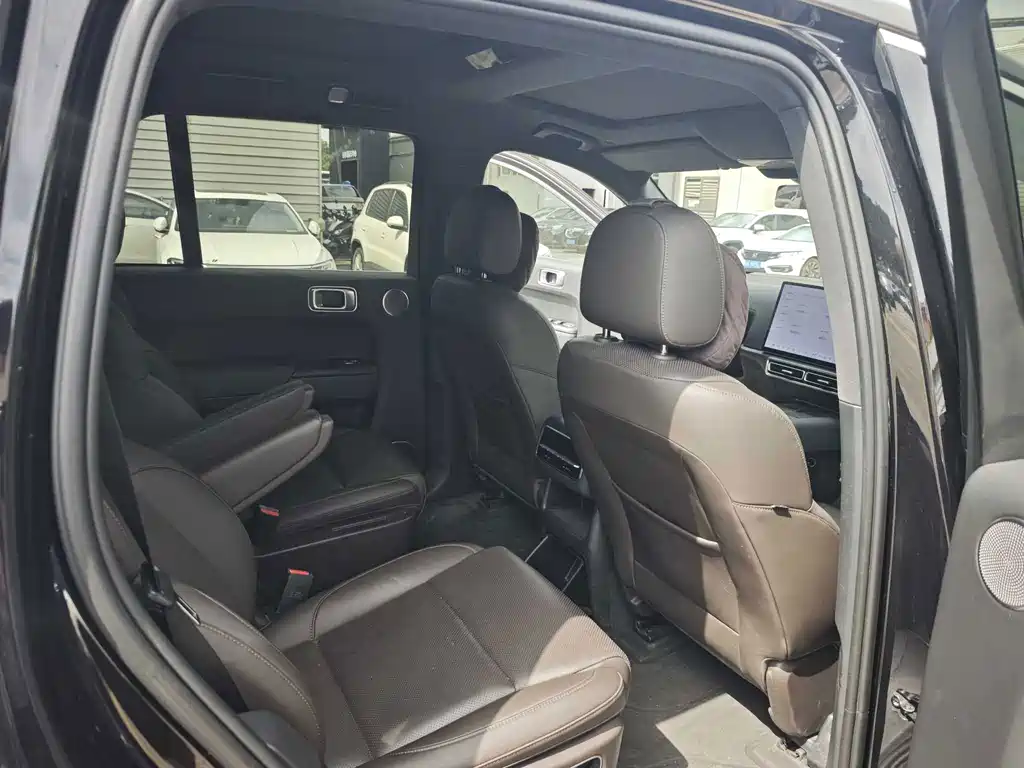Li Auto Li L8 — миниатюра 11