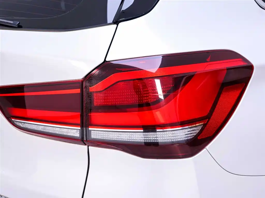 BMW X1 2022 xDrive25Li Premium