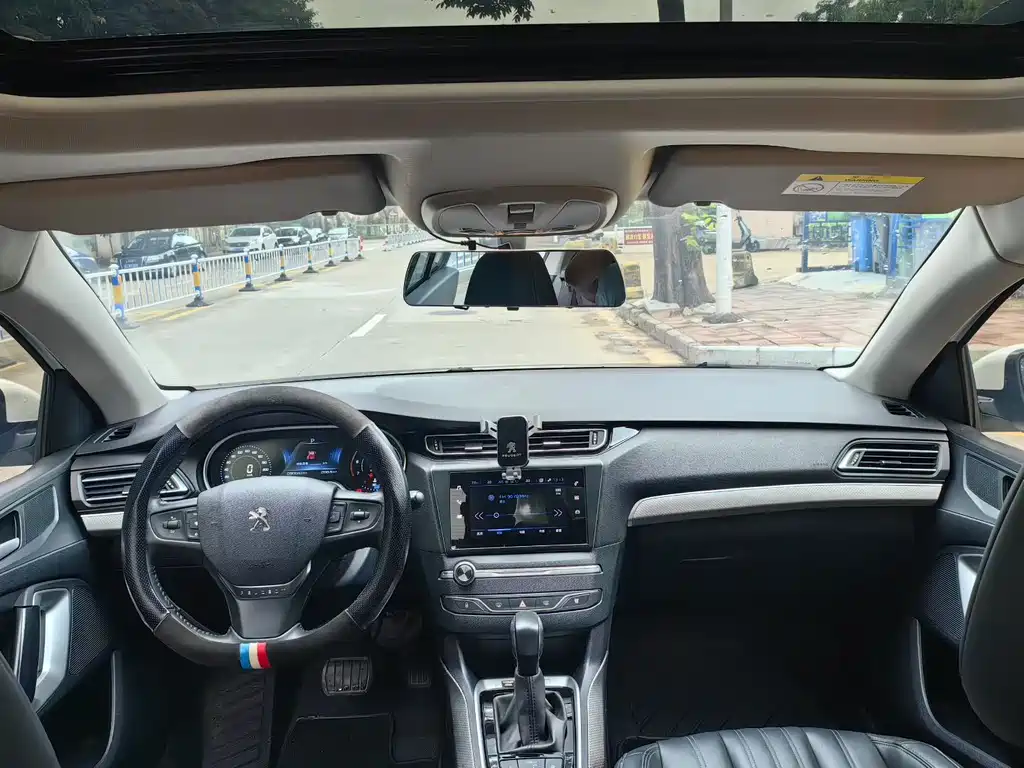 Peugeot 408 2020 360THP