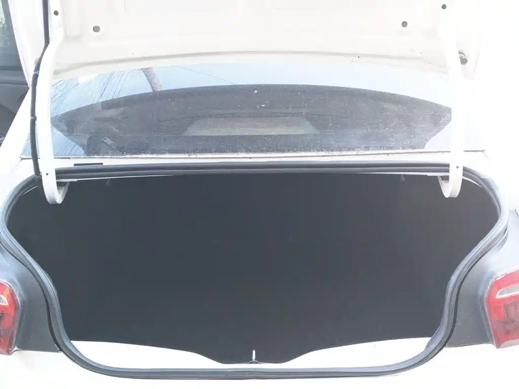 Citroen Elysee 1.6L Auto Fashion Type, фото 18