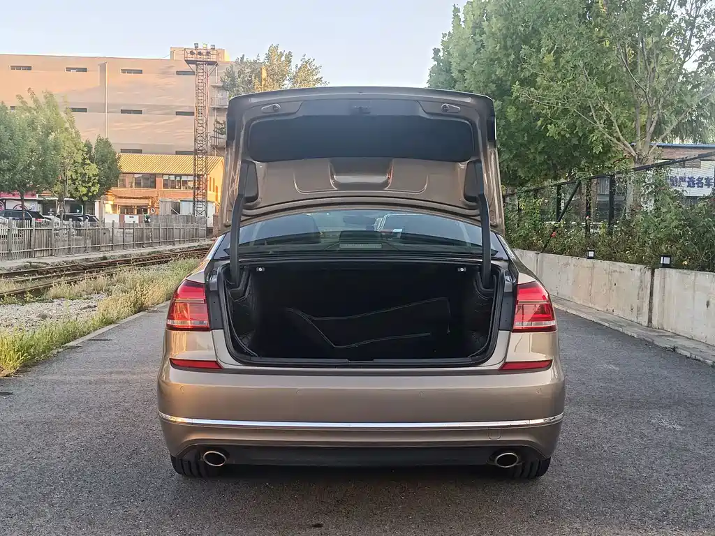 Volkswagen Passat — миниатюра 9