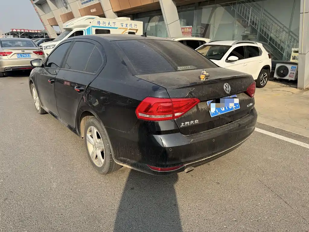 Volkswagen Lavida — миниатюра 4