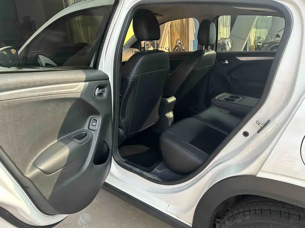 Citroen C3-XR — миниатюра 7