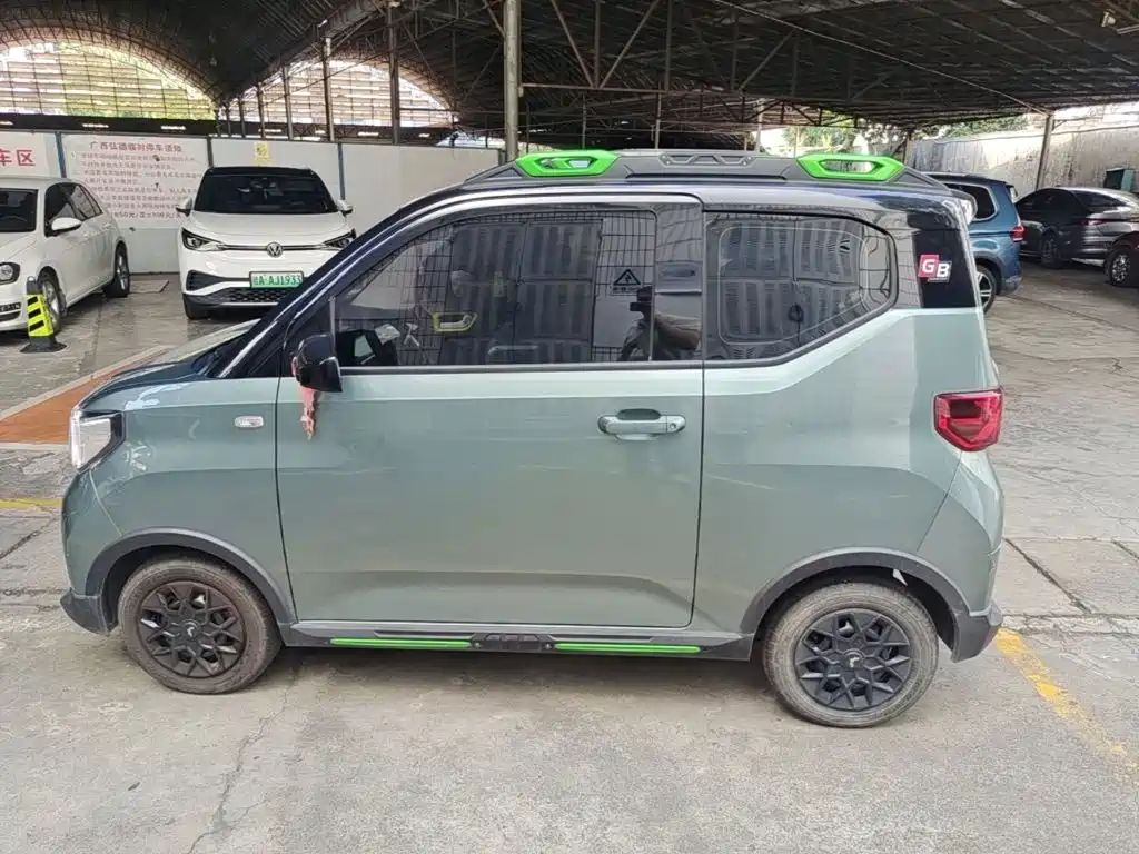 Wuling MINIEV — миниатюра 5