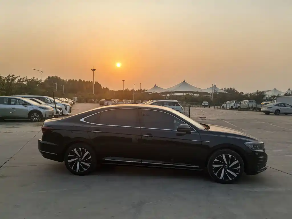 Volkswagen Passat — миниатюра 9