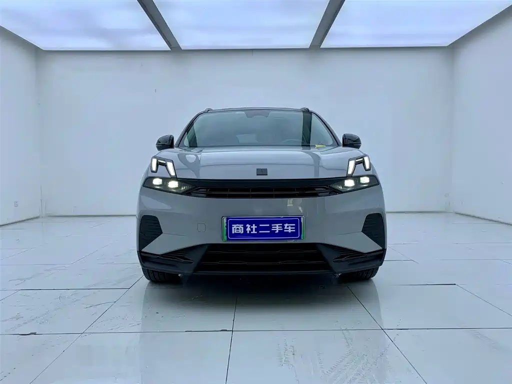 Lynk & Co 06 EM-P 2023 EM-P 126 Halo