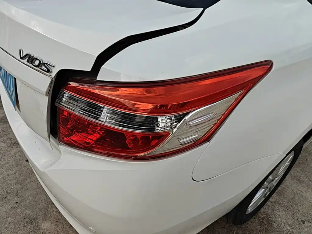 Toyota Vios — миниатюра 8